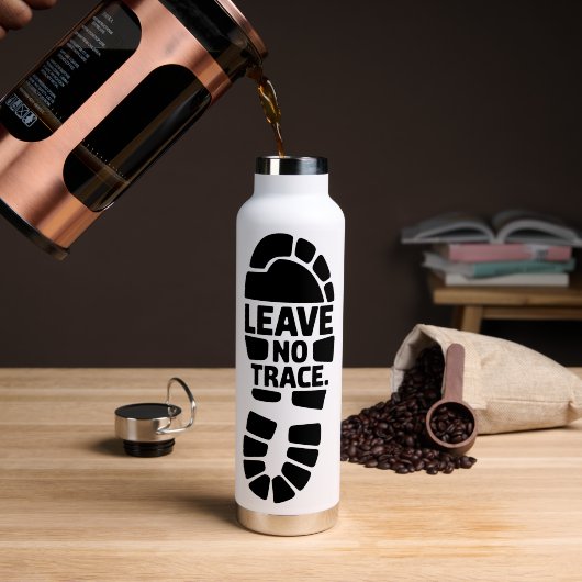 Leave No Trace Hiking Bootprint Design Trinkflasche (Kaffee (gedreht))