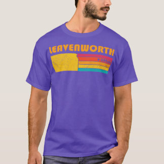Leavenworth Kansas Vintag Distressed Souvenir T-Shirt