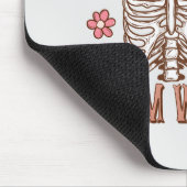 Lebe einfach, blühe wild – Skelett & Pilze Mousepad (Ecke)