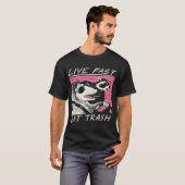 Lebe schnell! Iss Müll! T-Shirt (Vorne ganz)