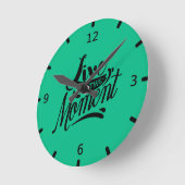 Leben im Moment Runde Wanduhr (Winkel)