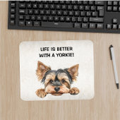 Leben ist besser mit Yorkie - Peeking Yorkie Mousepad