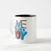 Leben mit Freude Zweifarbige Tasse (Vorderseite Links)