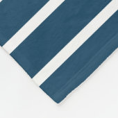 Lebendes nautisch-Aquamarin-blaues Ankerseil an de Fleecedecke (Ecke)