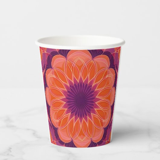 Lebendes Orange mit Lila Kaleidoskop Pappbecher (Rückseite)