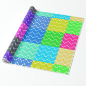 Lebendig buntes, cool Chevron-Muster Geschenkpapier (Ungerollt)