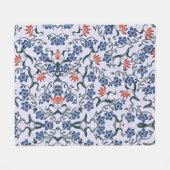 Lebendige blaue Blumenmuster mit grünen Reben Fleecedecke (Vorderseite (Horizontal))