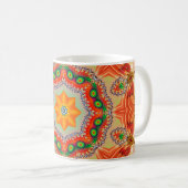 Lebendige Energiefarben: Mandala-Design. Kaffeetasse (VorderseiteRechts)
