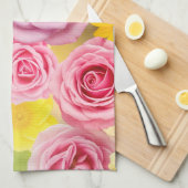 Lebendige florale Gradientkunst – Pink Gelb Lila Geschirrtuch (Viertel Falte)