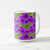 Lebendige lila Anemonenblüten Kaffeetasse (VorderseiteRechts)