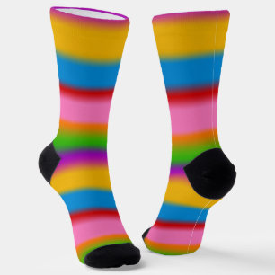Lebendige mehrfarbige Regenbogen-Verlaufsstreifen Socken