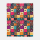 Lebendige Patchworkdecke mit klassischen Blumenmus Fleecedecke (Vorderseite)
