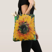 Lebendige pixelige Sonnenblume mit grünem Hintergr Tasche (Von Nahem)