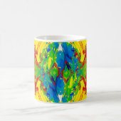 Lebendiger abstrakter Farb-Splash-Becher – Kühne K Kaffeetasse (Mittel)
