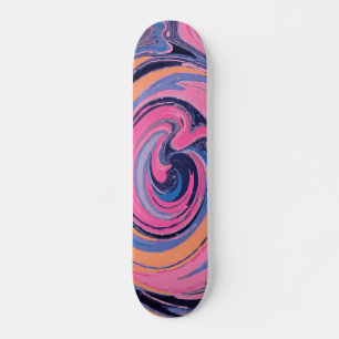 Lebendiger abstrakter rosa, blauer und orangefarbe skateboard