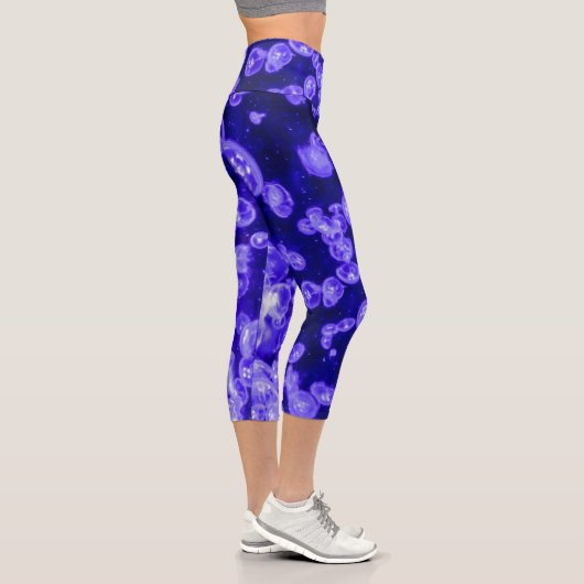Lebendiger Glühwürmchen Capri Leggings (Rechts)