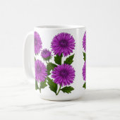 Lebendiger lila Chrysanthemenstrauß Kaffeetasse (Vorderseite Links)