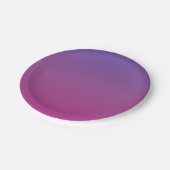 Lebendiger Lila-zu-Rosa-Farbverlauf Pappteller (Schrägansicht)