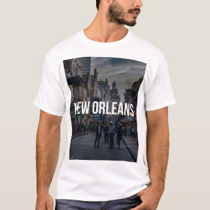 Lebendiger New Orleans-Straßenszene-Kunstprint L T-Shirt
