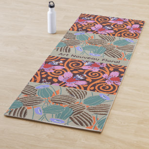 Lebendiger rosa und orangefarbener spiralförmiger yogamatte