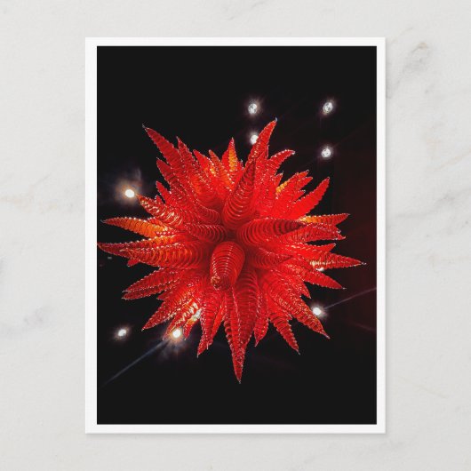 Lebendiger roter Glas-Sternenexplosion-Kronleuchte Postkarte (Vorderseite)