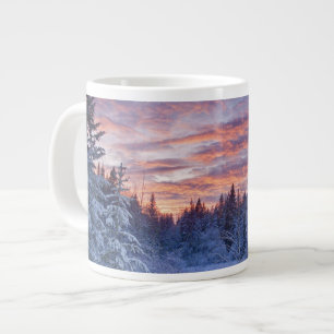 Lebendiger Sonnenuntergang malt den Himmel über wi Jumbo-Tasse