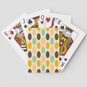 Lebendiges geometrisches Muster mit Reihen von ach Spielkarten
