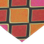 Lebendiges Harlekin-Diamantmuster in Rot, Orange, Tischdecke (Schrägansicht)