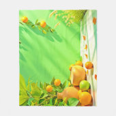Lebendiges Orange Grün Stillleben Design Fleecedecke (Vorderseite)