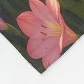 Lebendiges Regenbogen-Lilienblumenfeld Fleecedecke (Ecke)