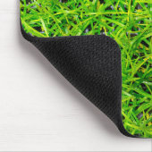Lebendiges Smaragdgrün-Rasengras Mousepad (Ecke)