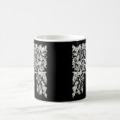 Lebensbaum #1 Weiß auf schwarz Kaffeetasse (Mittel)