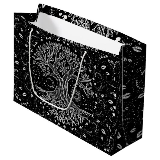 Lebensbaum - schwarz-weiß große geschenktüte (Vorderseite Schrägansicht)