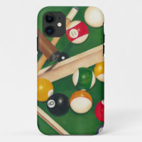Lebensechte Billard-Tabelle mit Bällen und Kreide