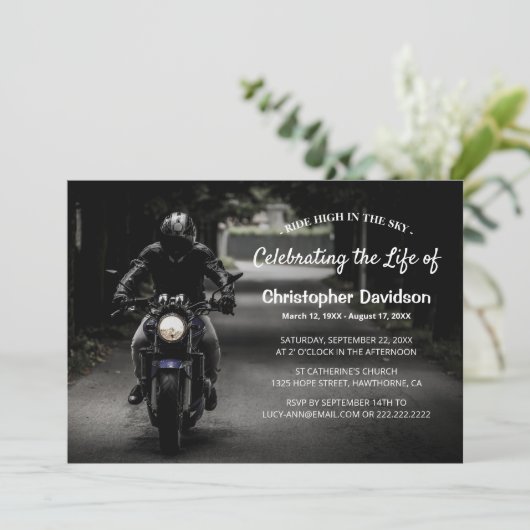 Lebensfeier | Motorradfahrer Beerdigung Einladung (Stehend Vorderseite)