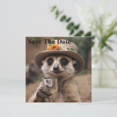 "Lebensfreude: Gran Meerkat genießt Glas Wein Save The Date (Stehend Vorderseite)