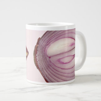 Lebensmittel - Gemüse - Querschnitt durch eine rot Jumbo-Tasse