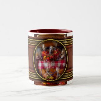 Lebensmittel - Süßigkeiten - Gummibären zum Verkau Zweifarbige Tasse