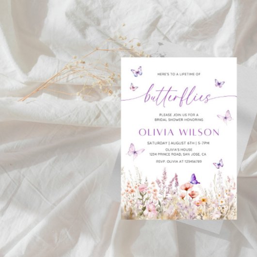 Lebenszeit des Party von Schmetterlingen im Brautp Einladung