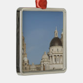 Leber-Gebäude, Liverpool, England Silbernes Ornament (Rechts)