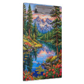 Lebhafte Berglandschaft mit Reflektion Klemmbrett (Rechts)