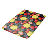 Lebhafte Berries & Citrus Badematte (Schrägansicht)