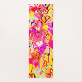 Lebhafte Bliss: Rosa und gelbe Graffiti-Herzen Yogamatte (Rückseite)