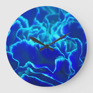 Lebhafte Blume mit blauen und Aquamarinen Nelken Große Wanduhr
