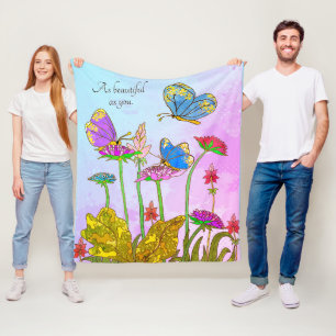 Lebhafte Blumen und Schmetterlinge - so schön wie Fleecedecke