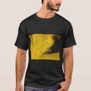 Lebhafte Blumenblüten T-Shirt