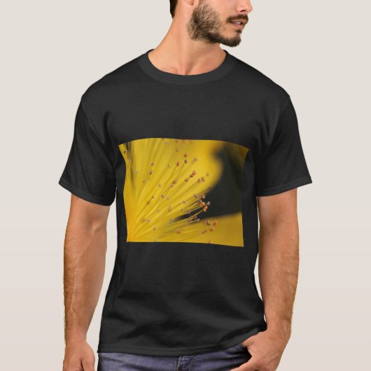 Lebhafte Blumenblüten T-Shirt (Vorderseite)