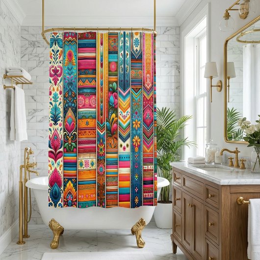 Lebhafte Boho Streifen: eklektische Textilkunst Duschvorhang