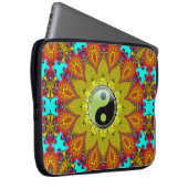 Lebhafte farbenfrohe Tribal Yin Yang Sonnenblume M Laptopschutzhülle (Vorne Rechts)
