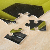 Lebhafte Gelb- und Schwarzfußballkunst Puzzle (Seite)